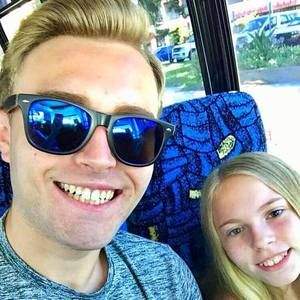 Meet your Posher, Brett